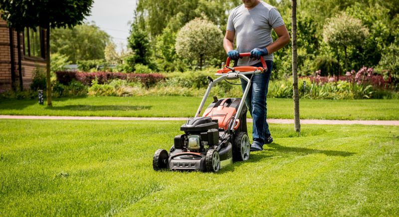 Yard Mowing in Bowie, MD